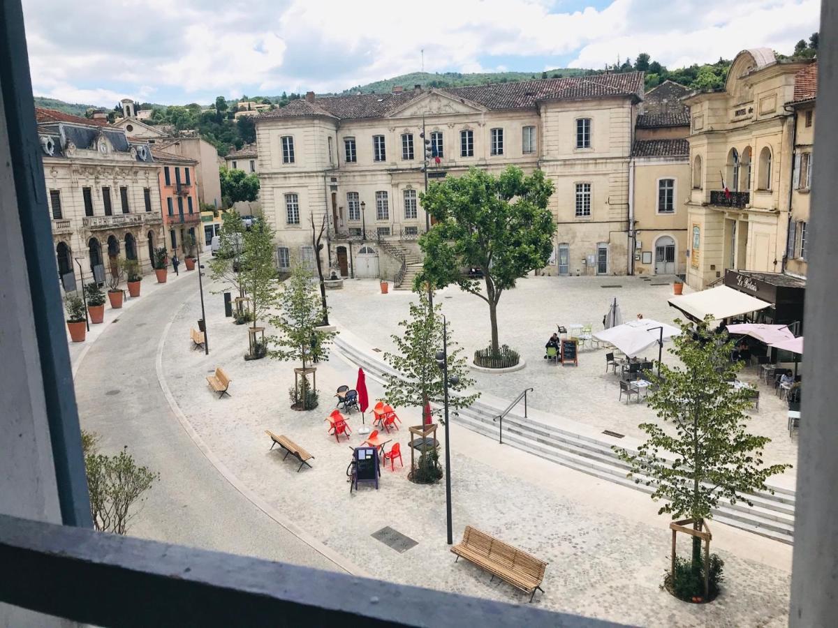 Appartement En Plein Centre Ville Apt Bagian luar foto